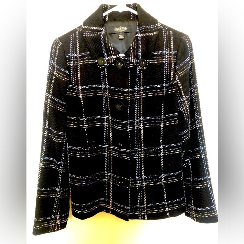 Gorgeous black, blue-gray, and white plaid car coat/jacket!